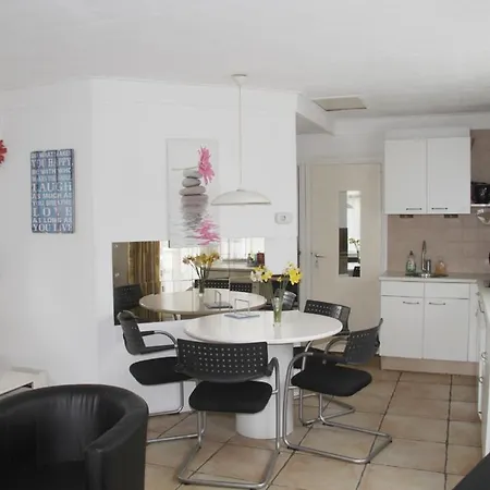 Gezellig 4 Personen Woning In Sintmaartenszee Aan Het En Natuur! * Sint Maartensvlotbrug