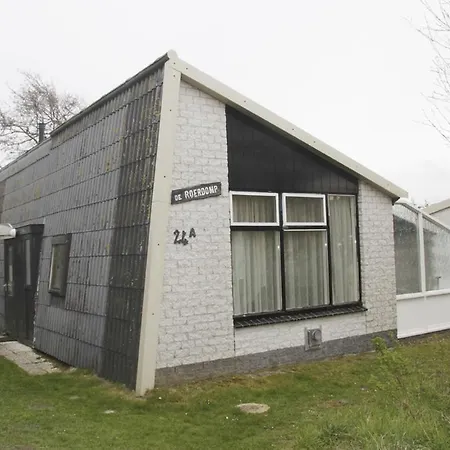 Gezellig 4 Personen Woning In Sintmaartenszee Aan Het En Natuur! Sint Maartensvlotbrug