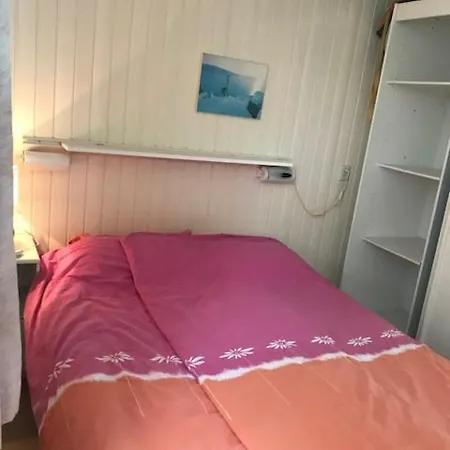Holiday home Gezellig 4 Personen Woning In Sintmaartenszee Aan Het En Natuur!